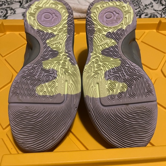 ATTENTION BASKETBALL PLAYERS - Mens Nike KD Trey 5 X, Particle Grey Lilac, 10.5 - Picture 4 of 11